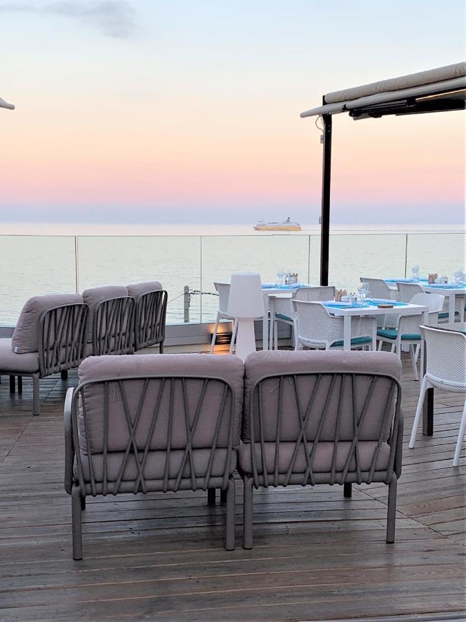 Hotel Calavita Rooftop & Spa San-Martino-di-Lota 外观 照片