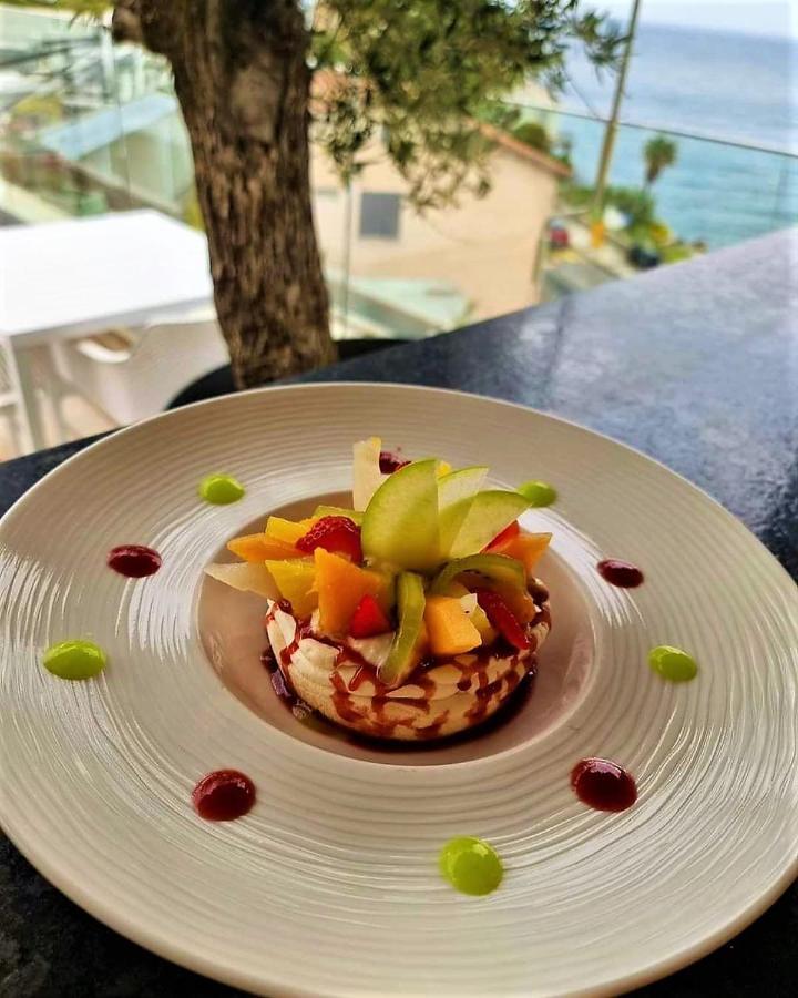 Hotel Calavita Rooftop & Spa San-Martino-di-Lota 外观 照片