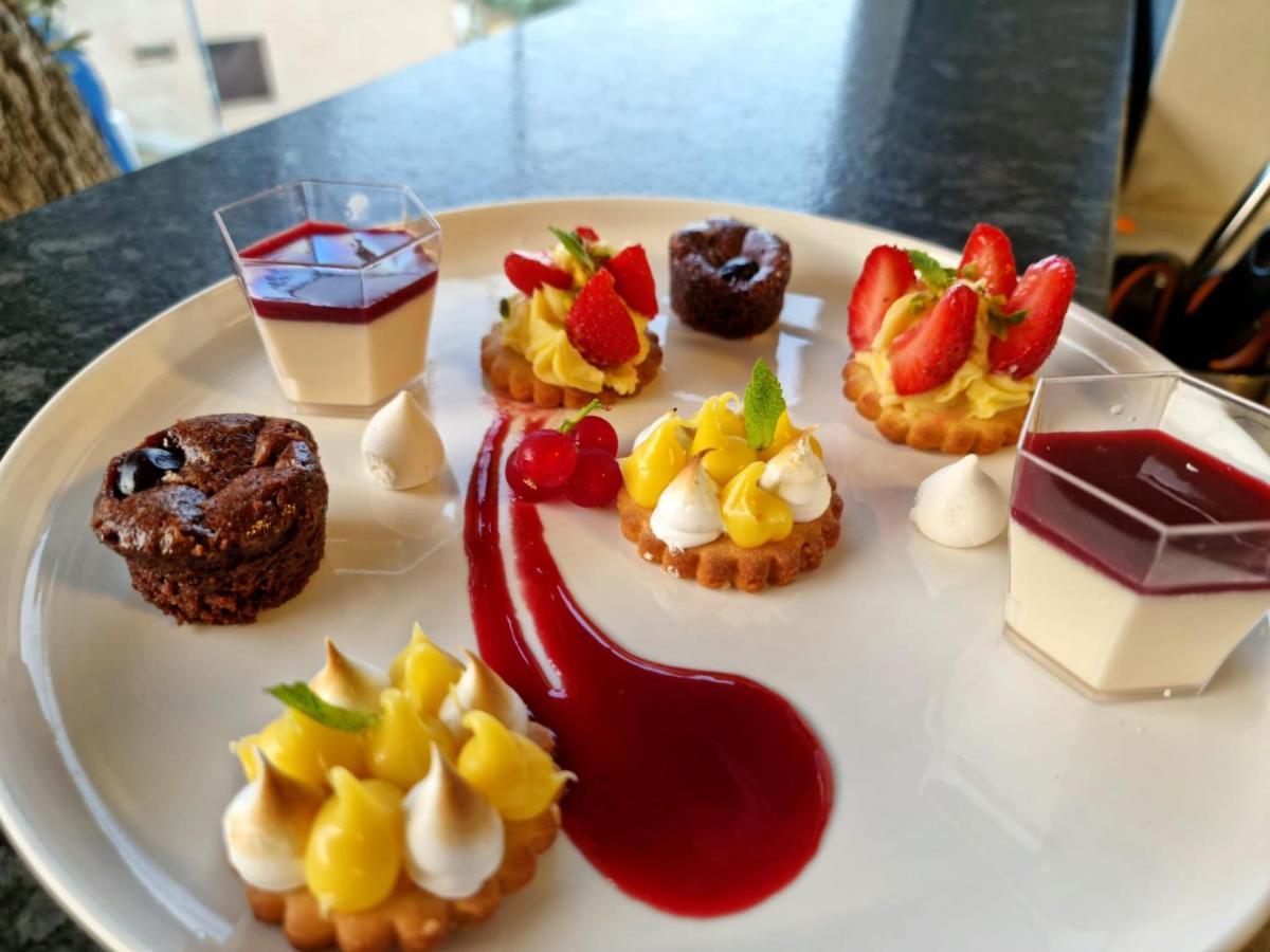 Hotel Calavita Rooftop & Spa San-Martino-di-Lota 外观 照片