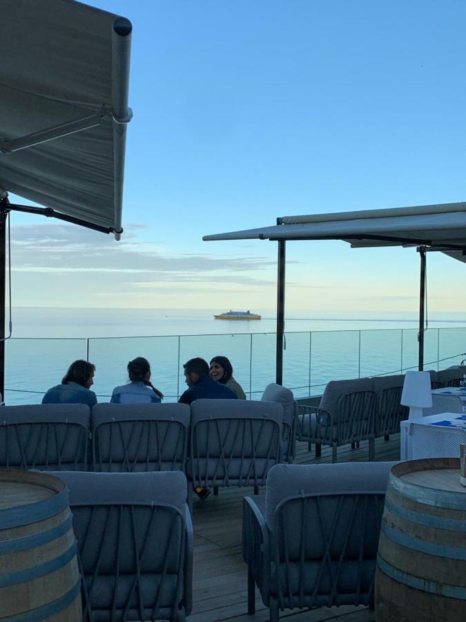 Hotel Calavita Rooftop & Spa San-Martino-di-Lota 外观 照片